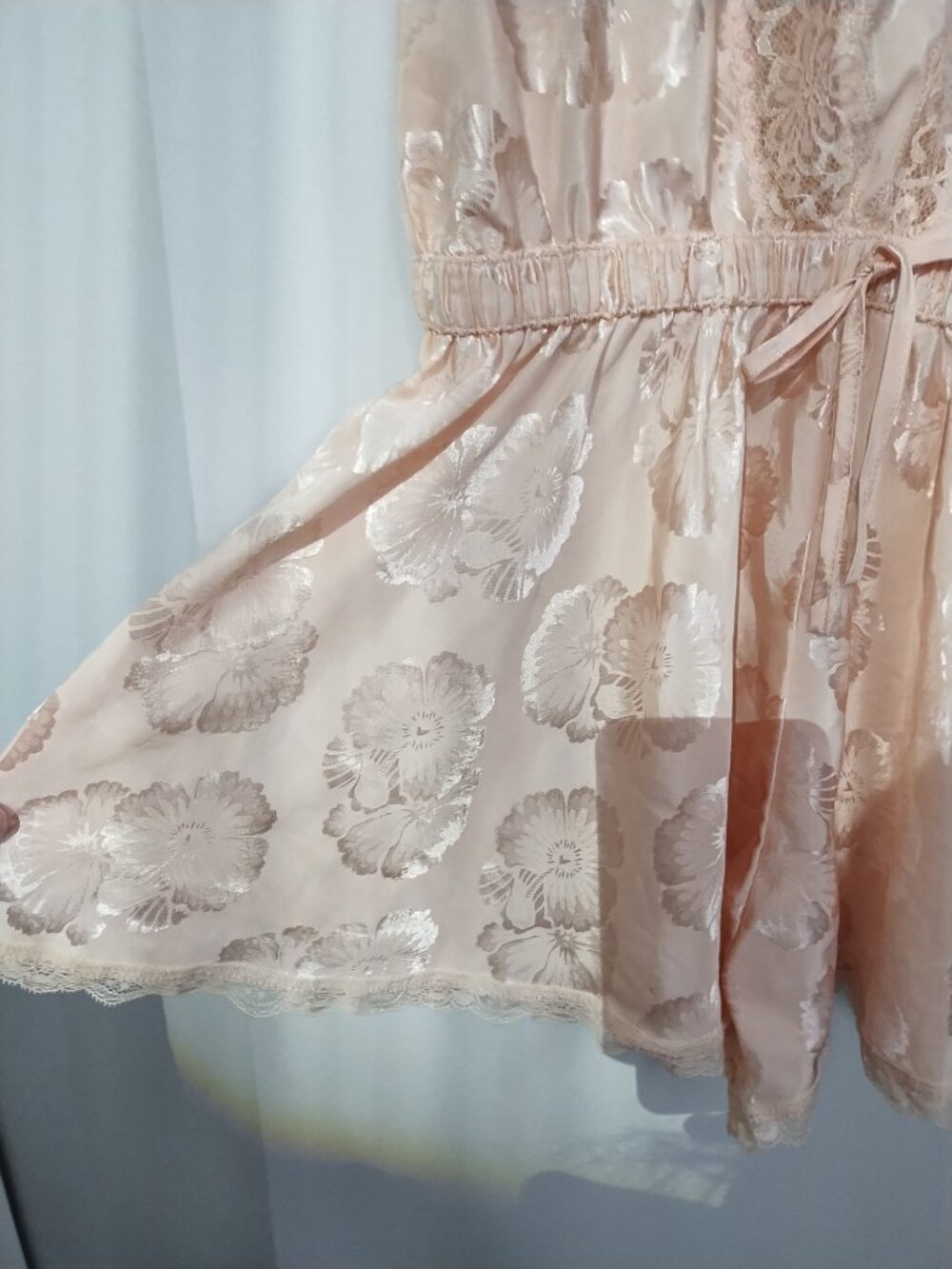 Sweet sleeping lace trimmed Romper - Picture 3 of 7